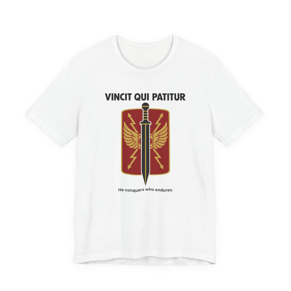 Vincit Qui Patitur – He Conquers Who Endures | T-Shirt